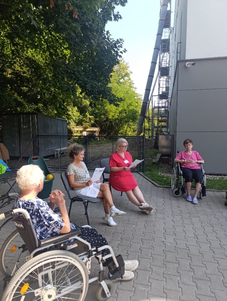 🌞Dopoledne plné pohybu i zábavy na čerstvém vzduchu🦋 8