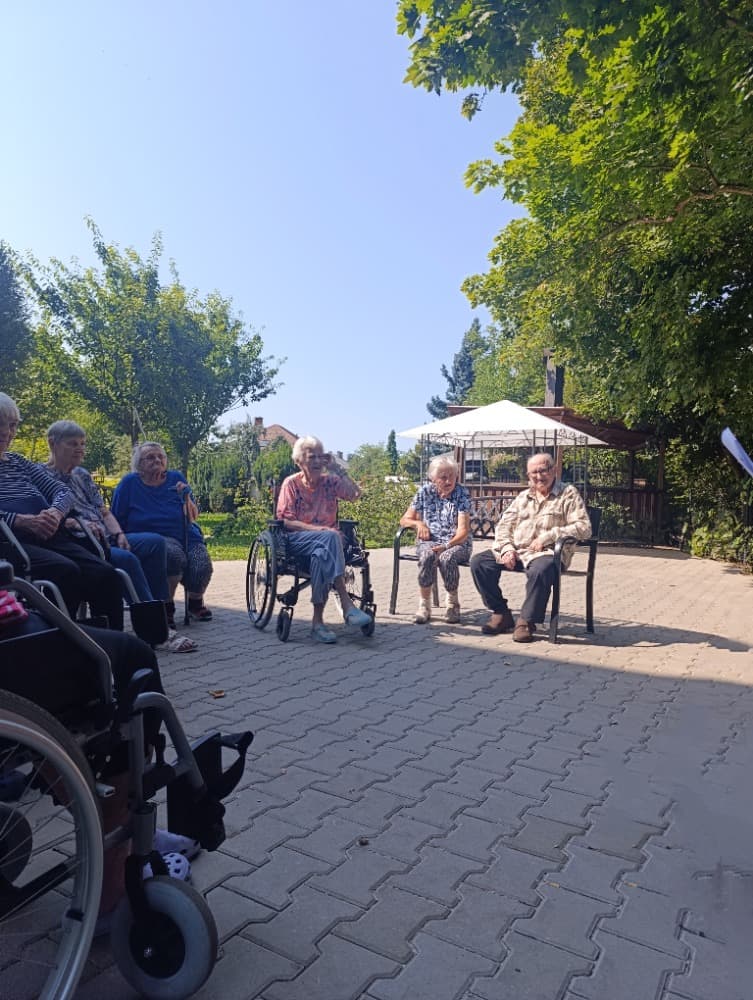 🌞Dopoledne plné pohybu i zábavy na čerstvém vzduchu🦋 11