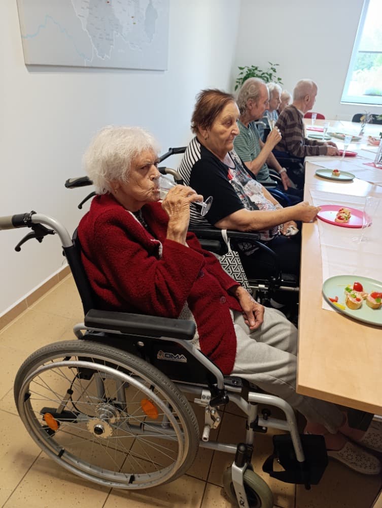 NAROZENINY - září 12