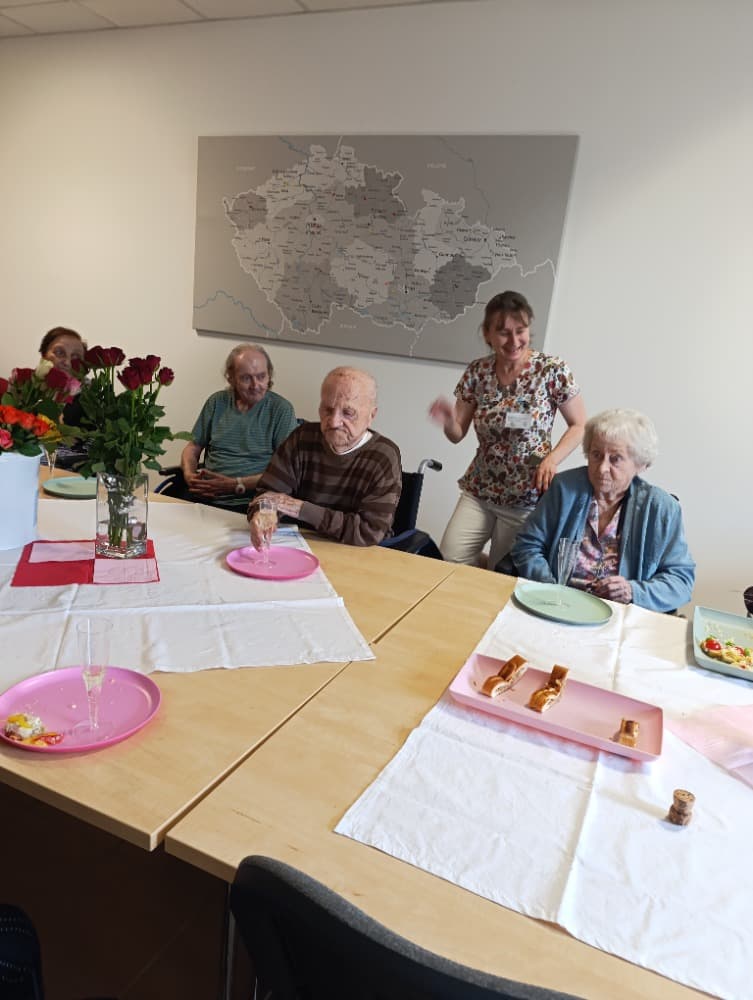 NAROZENINY - září 17