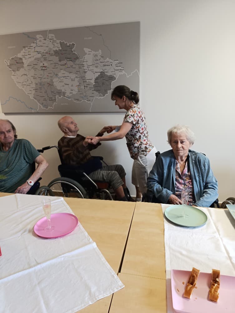 NAROZENINY - září 18