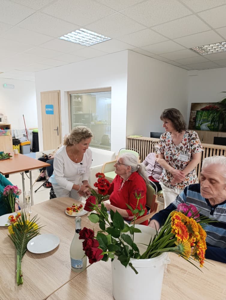 NAROZENINY - říjen + přednáška 11